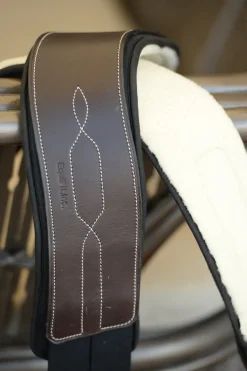EQUIFIT Girths & Accessories|® Anatomical Hunter Girth with SheepsWool™ T-Foam Liner