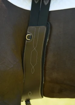 EQUIFIT Girths & Accessories|® Anatomical Jumper Girth with SheepsWool™ T-Foam Liner