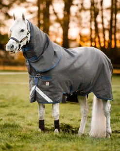 HORSEWARE Turnout Blankets|® Ireland Rhino® Plus HexStop Vari-Layer® 250 Gram Medium-Weight Turnout Blanket