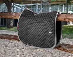 HORSE HEALTH TRADE Close Contact Saddle Pads|LeMieux® Wither Relief Jump Square